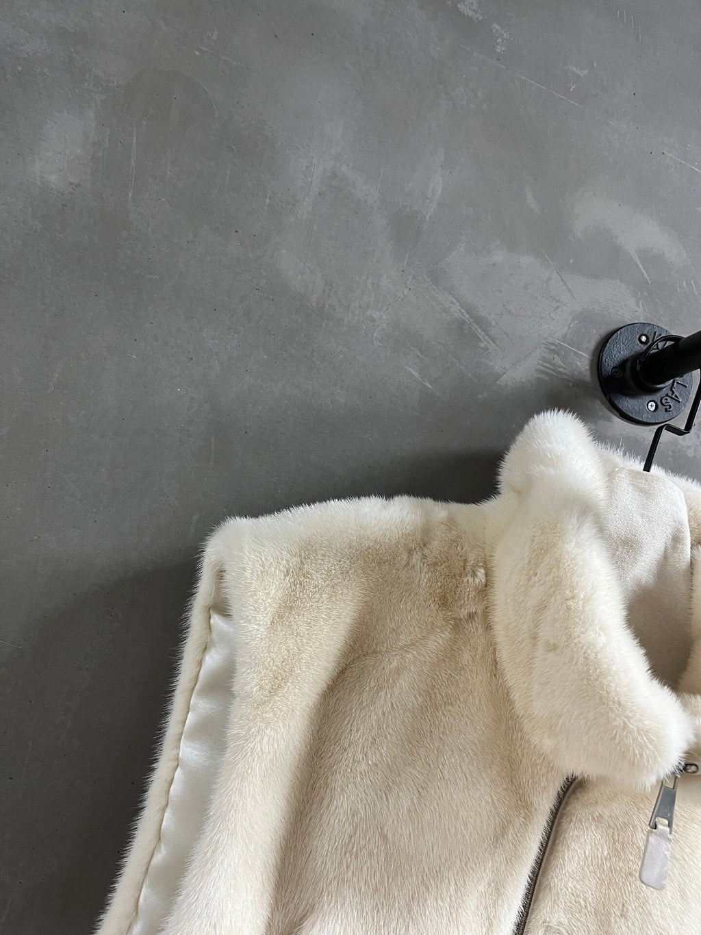 FAUX FUR ZIP-UP VEST WITH HIGH COLLAR