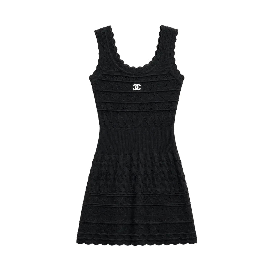 BLACK KNIT DRESS